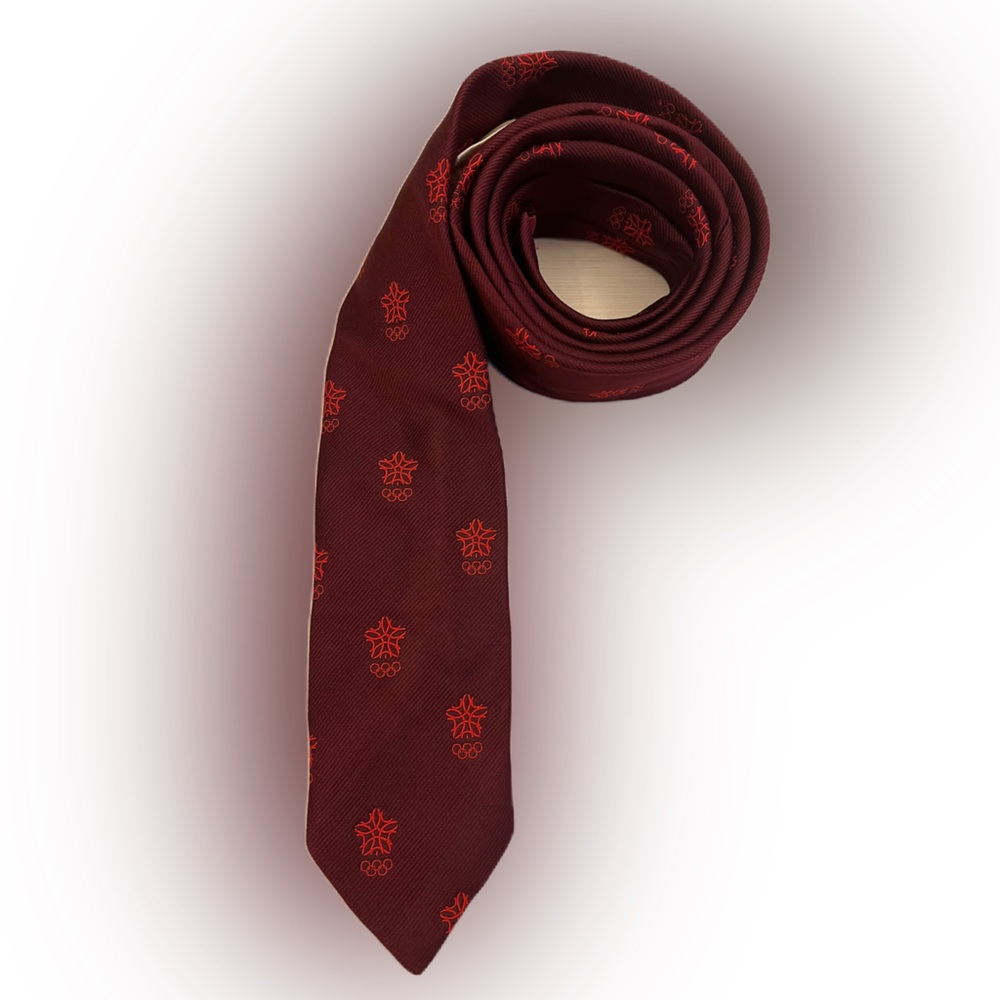 Olympia 1988 winter games Calgary tie vintage